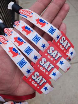 WINDY CITY SMOKE OUT SATURDAY WRISTBANDS