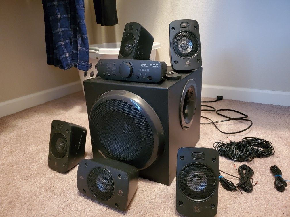 Logitech Z906 pc/home surround sound