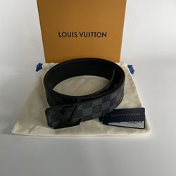 100% Authentic New Louis Vuitton Belt Size 90/36