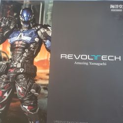 Revoltech Arkham knight