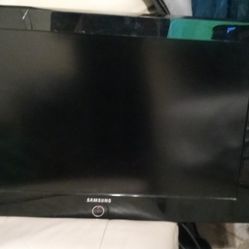 32" samsung Tv