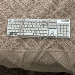Aziz Keyboard Brown Switches