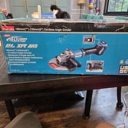 Makita Grinder