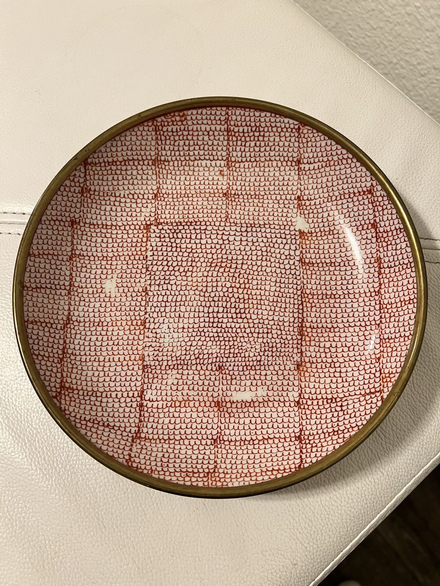 Very rare porcelain plate in bronze hand painted by Nora Fontaine design HAND DECORATED IN HONG KONG