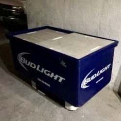 Hieleras Grandes $$$$$$$