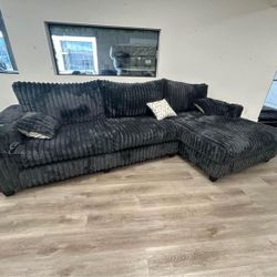 Midnight-Madness Onyx 2-Piece Left-Arm Facing Sectional Sofa With Chaise
Ashley Furniture$20 Down Payment and delivery available 