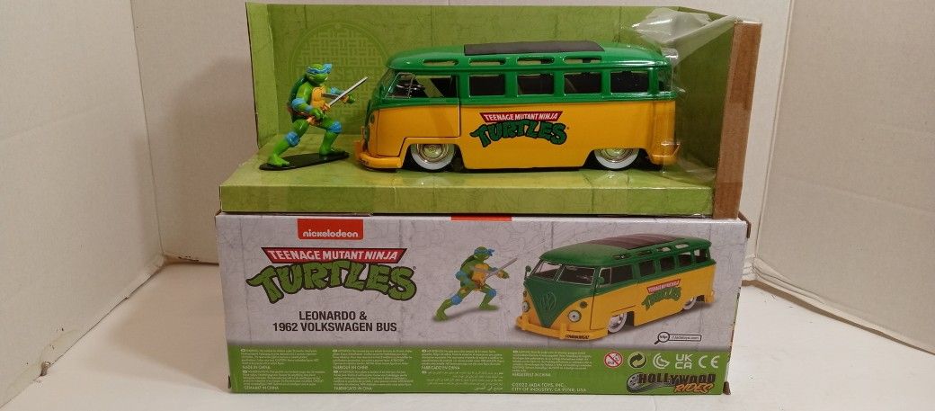 Teenage  Mutant Ninja Turtle Van - Die Cast Model 1:24 Scale - "Leo Van"  1962 VW Bus -