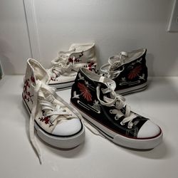 Women's High Top Canvas Sneakers Canvas Shoes 2 pairs  Size 7  Fair condition