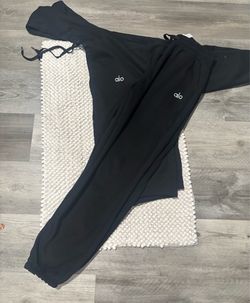 Black Alo Yoga Zip Up Men