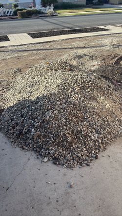 Crushed Gravel / Decomposed Granite Pile
