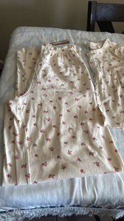 Pants set with long sleeve blouse size S