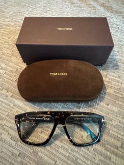 Used Men’s Prescription Sunglass’s with clear Lens TF777