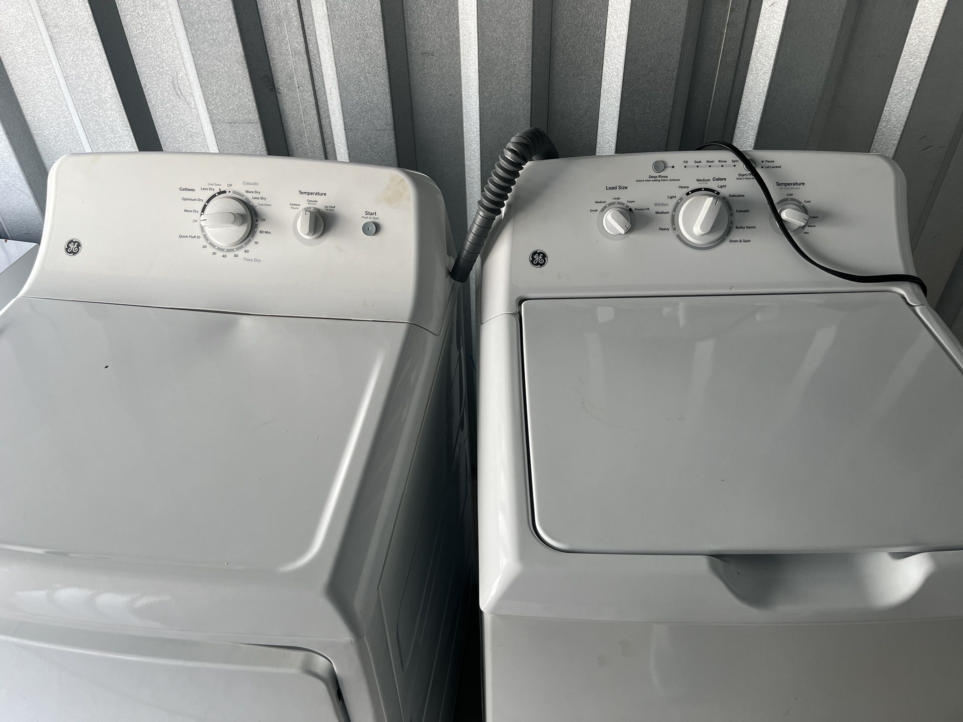Washing machine and dryer set