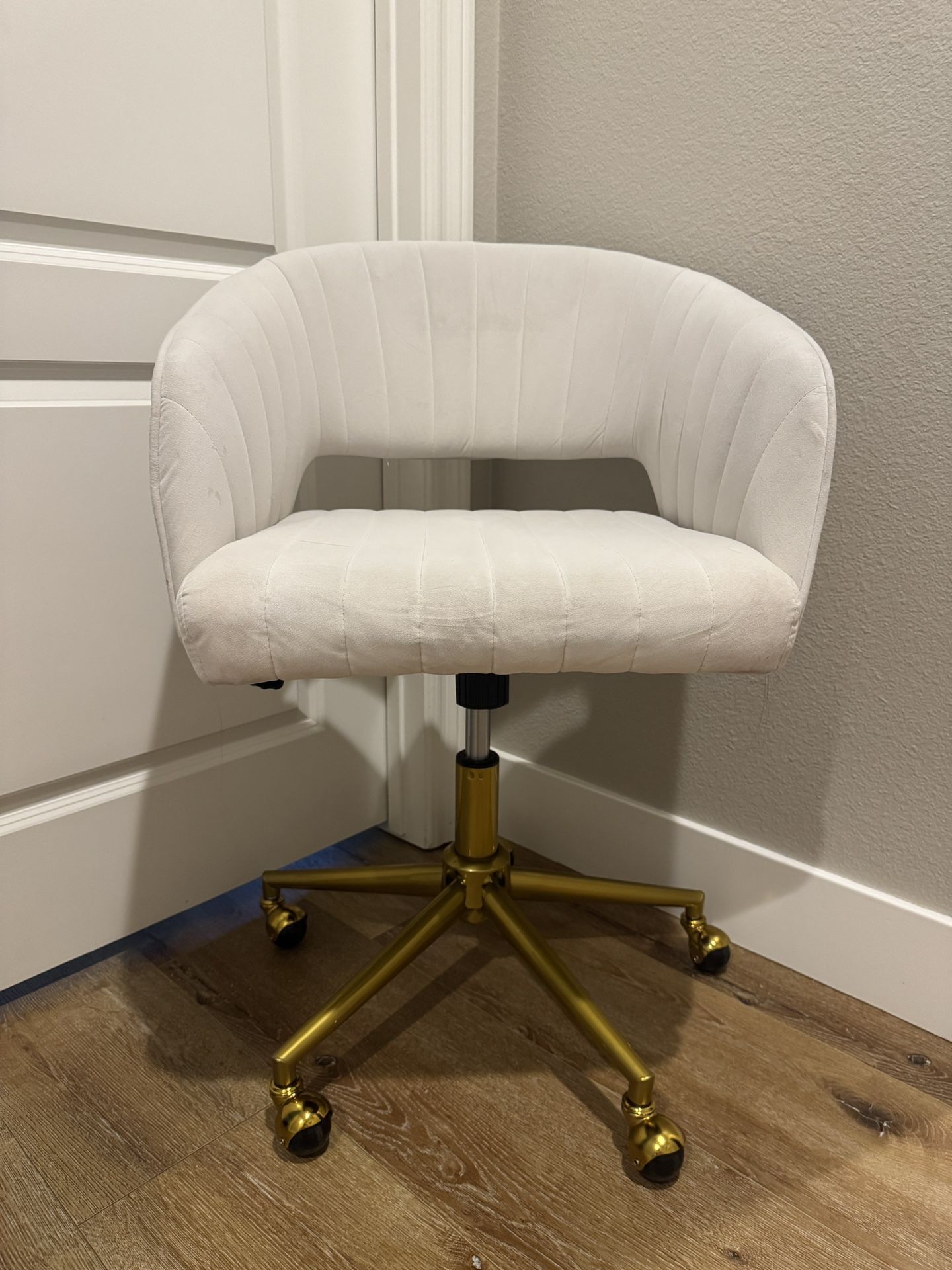 Swivel Desk Chair