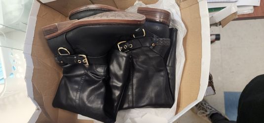 Sandasl & Boots 20 Dlls (8 And 7.5)