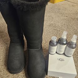 Ugg Bailey Bow Tall Size 8 Black