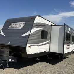 2018 Coleman 263BH Lantern Edition 