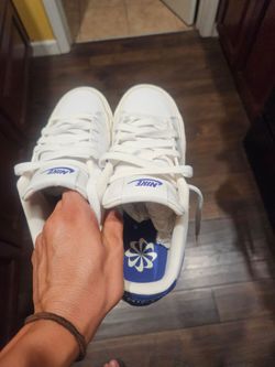 Nike court legacy