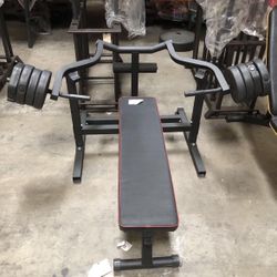 Bench Press Set Chest Press Machine with Independent Converging Arms and Dumbbell Rack 