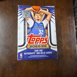 Topps 25-26 Basketball Blaster Box