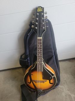 Mandolin,  Rogue, RM-100A