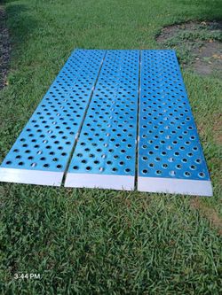 Black widow 6'5 loading ramp