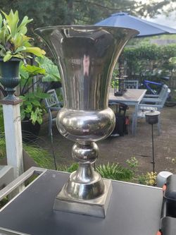 Aluminum Goblet Urn