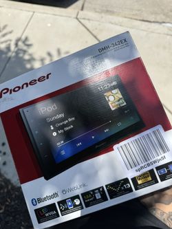 Pioneer Stereo
