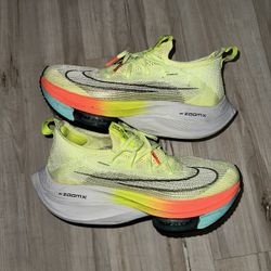 Nike Air Zoom Alphafly Next% Size 8W / 6.5Y