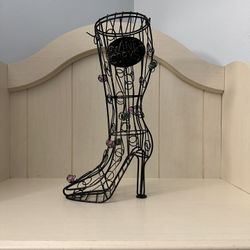 Ladies Victorian Style Boot Wire Wine Cork Holder 🍷