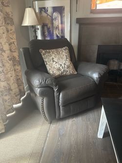 Large Leather Recliner Chair