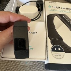 FitBit Charge 4