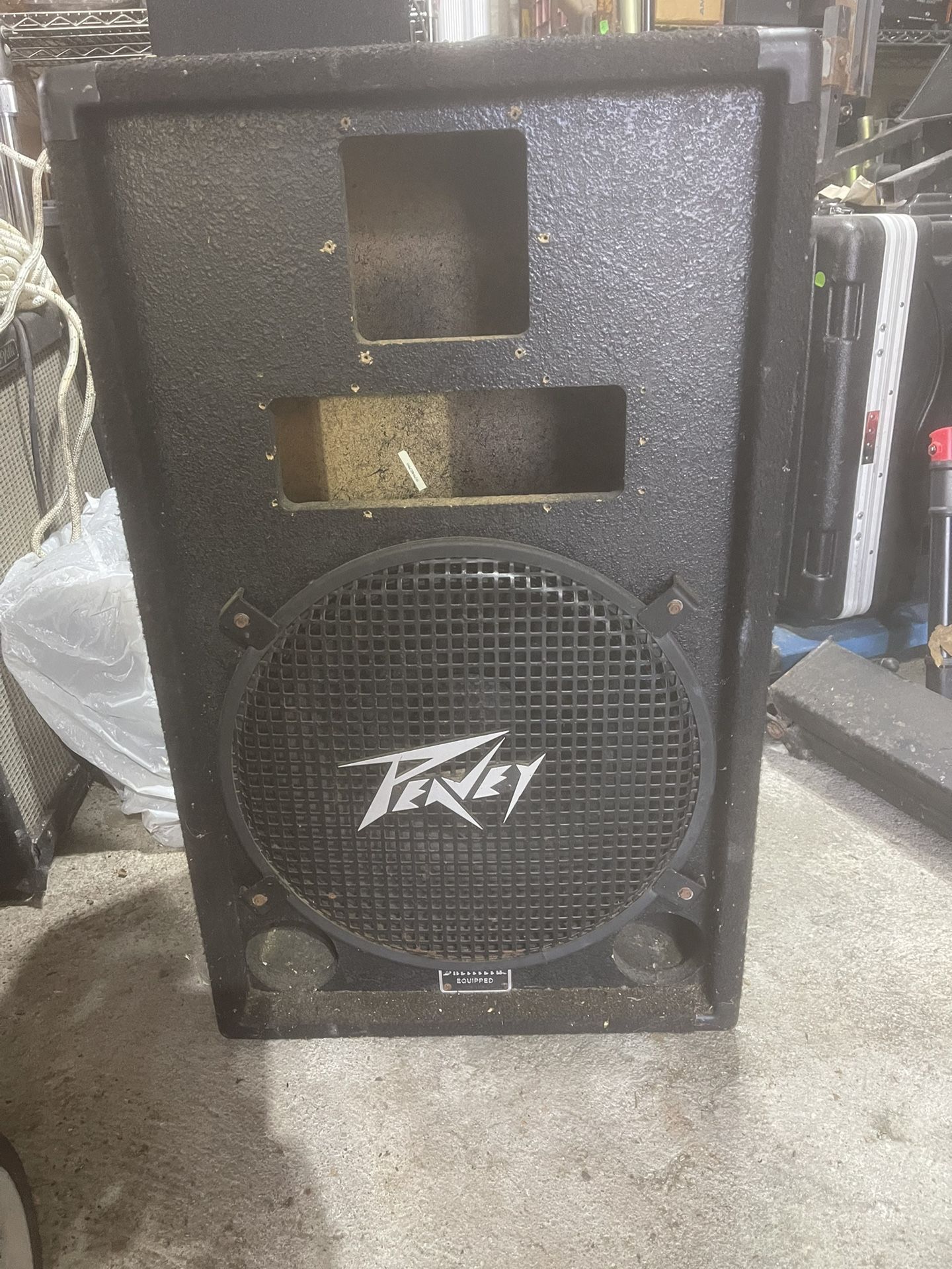 15” Sheffield Speaker In Peavey Cabinet With Grill And Mounting Hardware