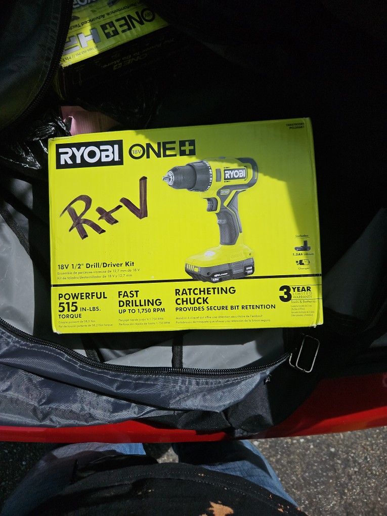Ryobi 18v Drill/driver Kit
