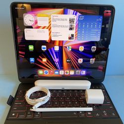 256GB Apple IPad Pro 12.9” 5th Generation ( 2021 Model / M1 chip / Liquid Retina XDR display) with keyboard, Stylus pen & Accessories