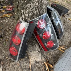 2008 Give Yukon Front Head Light 200 Trail Light 100