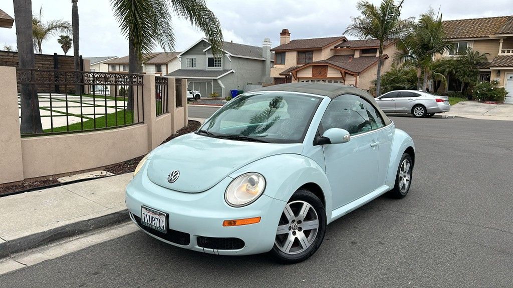 O6 CONVERTIBLE NEW BEATLE 