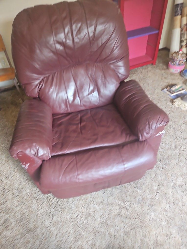 Moving Sale Recliner
