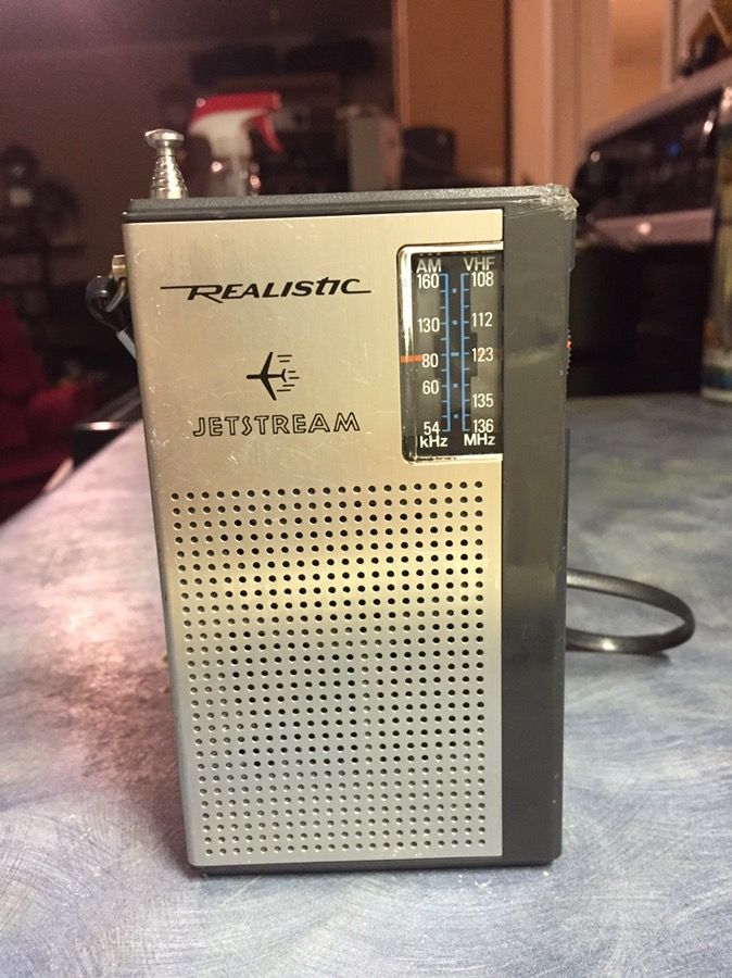 Realistic Jetstream portable radio from Radio Shack vintage FM/VHF