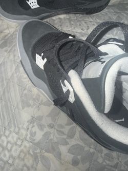 Jordan 4 Retro Fear Size 12