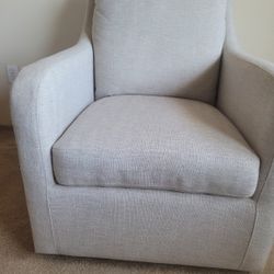 Set Of Chairs And Mirrors $500