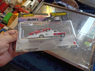 Hot Wheels diecast cars set race car and flatbed truck 🛻 toys collection