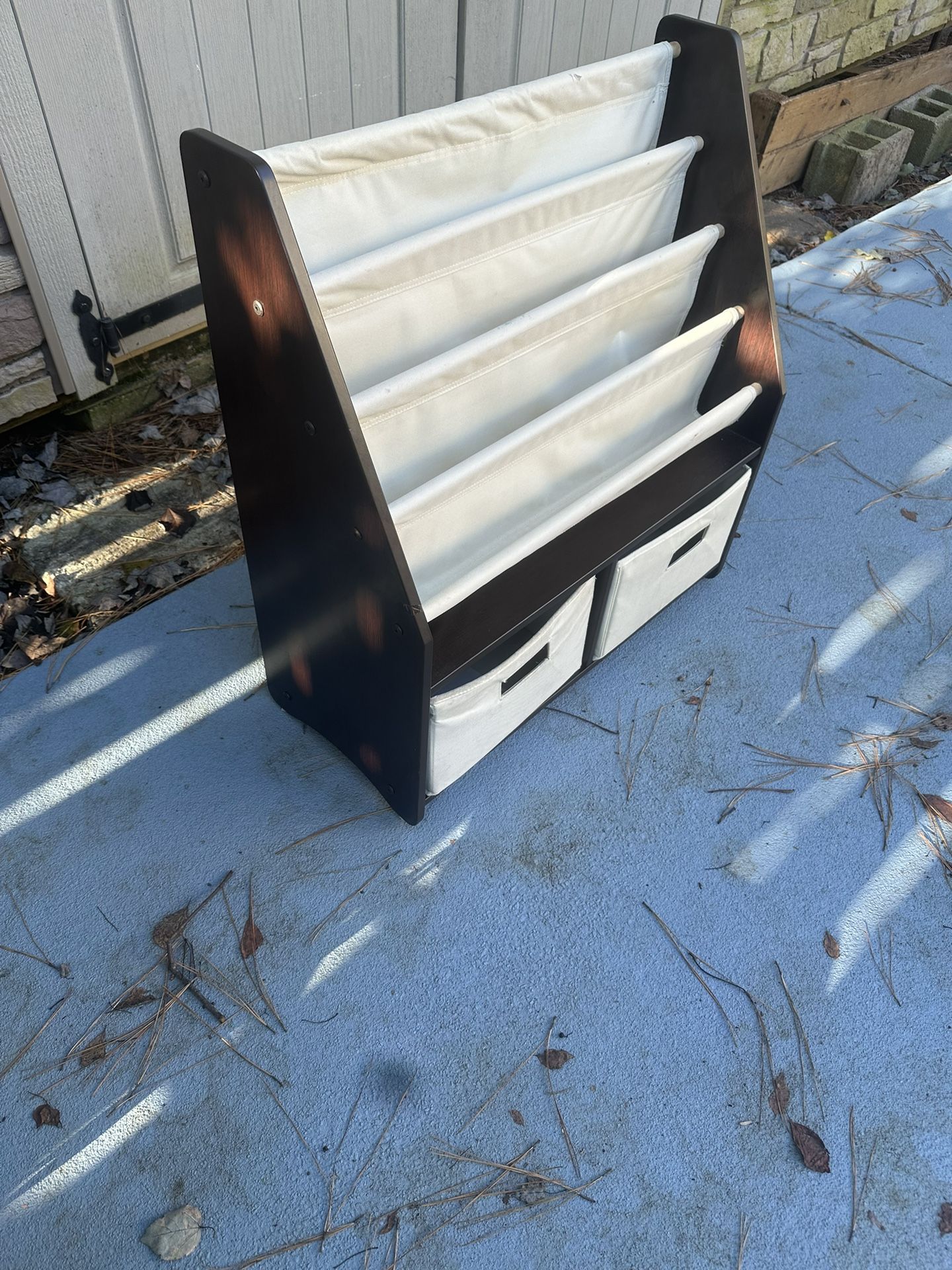 Bookshelf With Storage Cubby’s