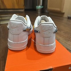 NIKE AIR
