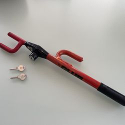 Vintage Red THE CLUB Anti Theft Steering Wheel Lock : Original With Both Keys
