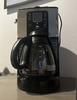 12 Cup Programmable FTX41 Coffee Maker