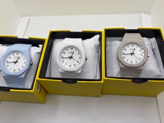 Invicta Signature Specialty Collection 3 WATCH BUNDLE! Blue, white, apricot 40MM