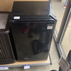 Magic Chef Fridge 