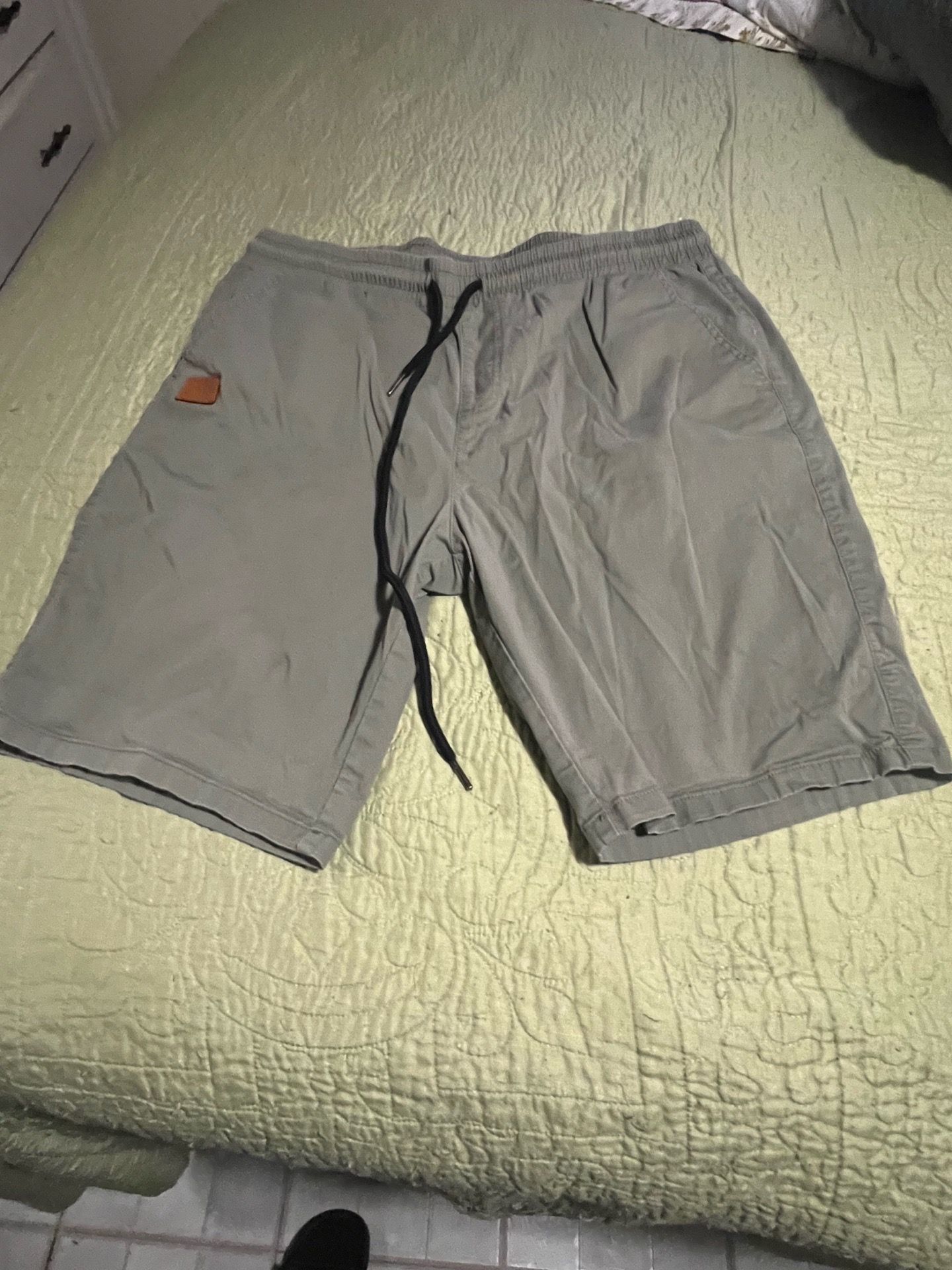 Green short Sáez 40