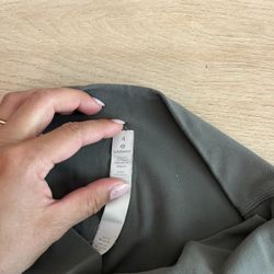 Lulu Leggings Size 4